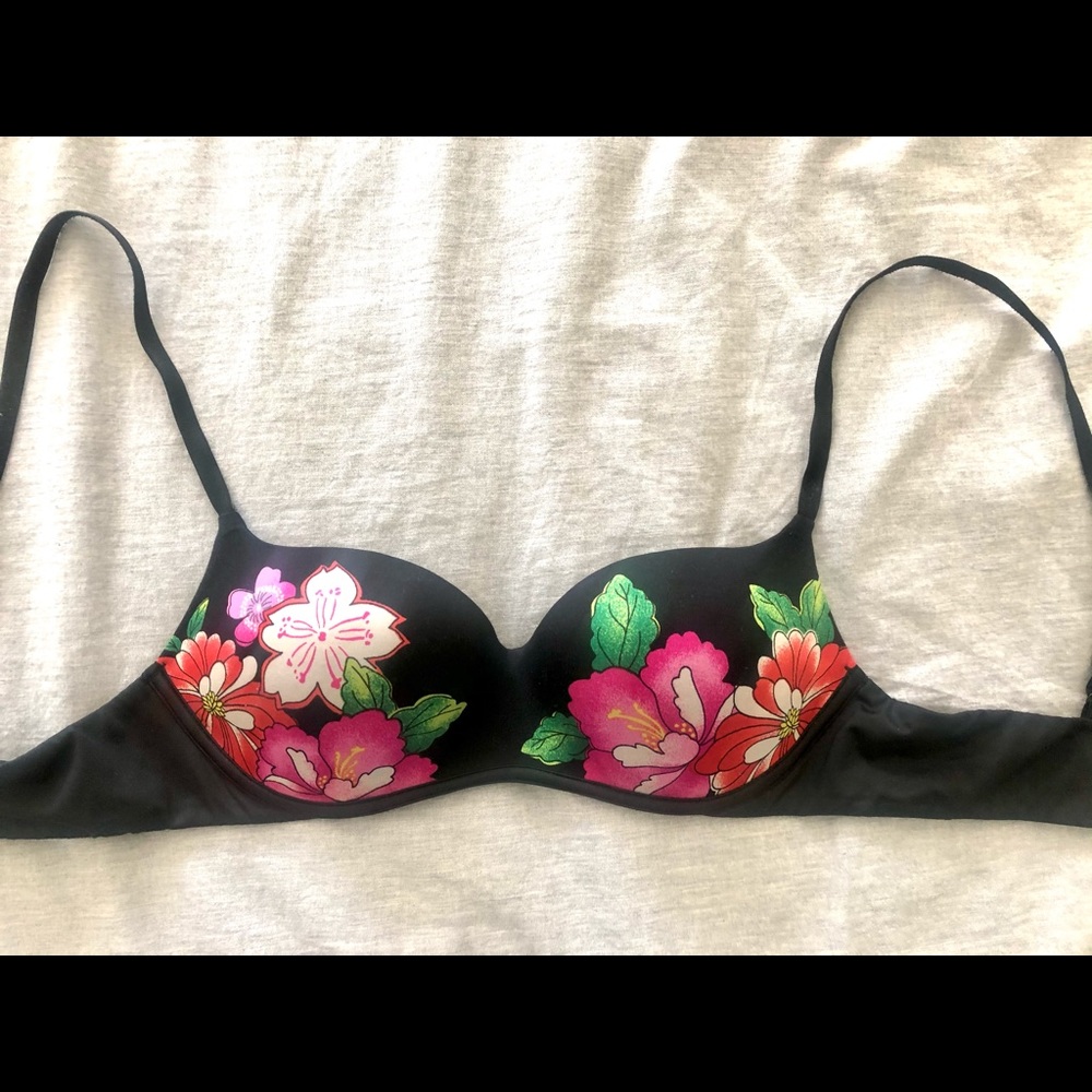 Victoria’s Secret Push Up Bra 36B